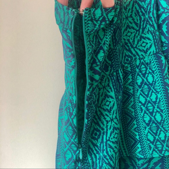 American Eagle V-Neck Tank Top Size S/P - Picture 6 of 7